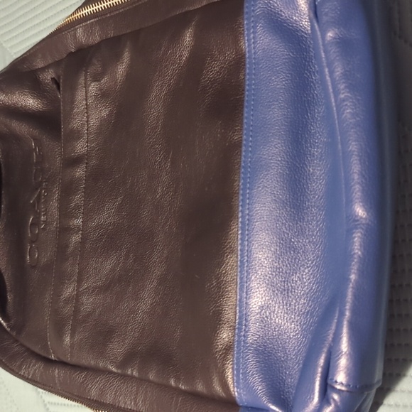 All leather Coach backpack - Picture 3 of 10